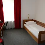 Bayerischer Hof 3*