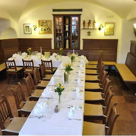 Bayerischer Hof 3* Burghausen