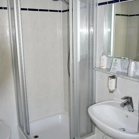 Bayerischer Hof 3*